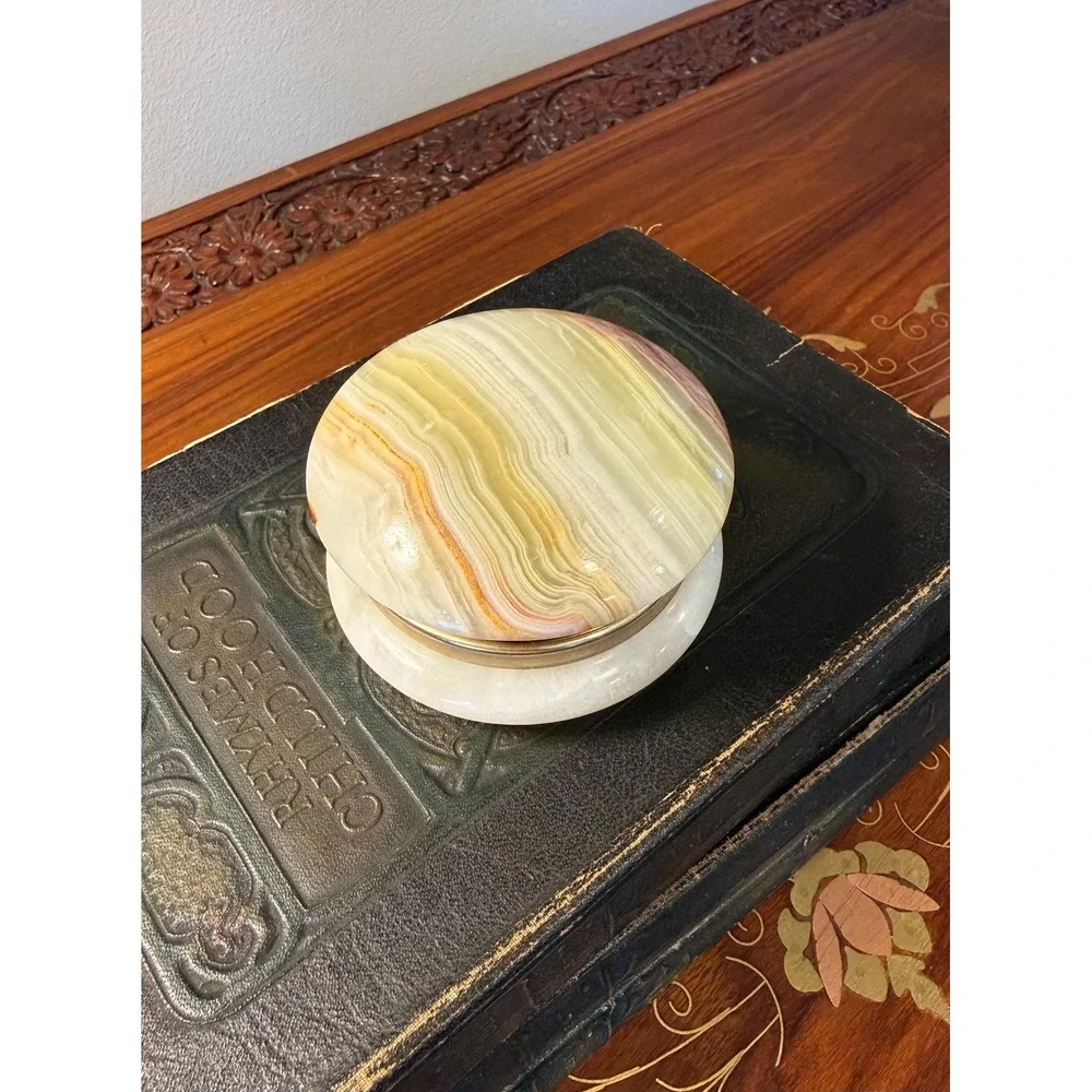 Vintage‎ Onyx Jewelry Box - Small Round Stone Trinket Box